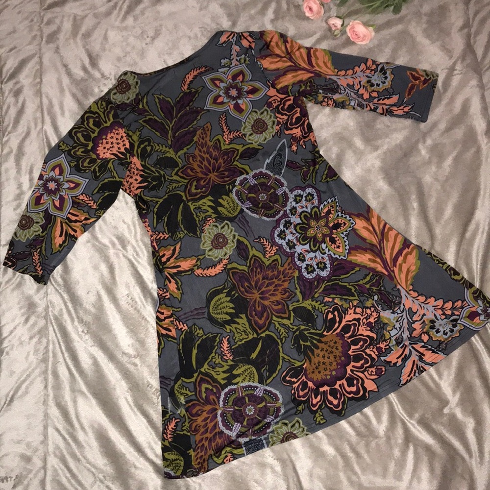 (SOLD) 🌼Midi Floral Empire Waist Tunic Dress - Picture 5 of 8